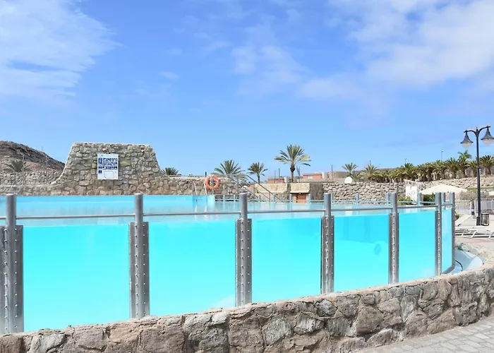 Elsa Tauro Topaz *