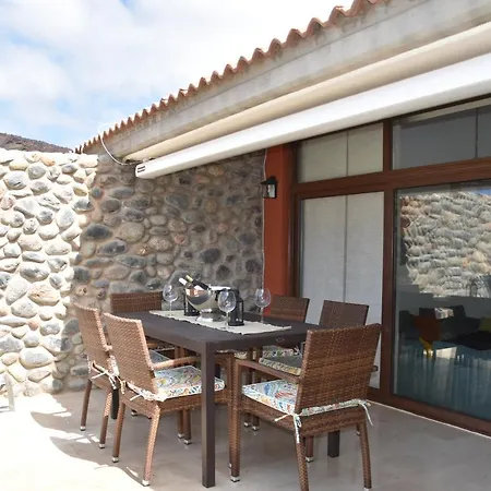 Elsa Tauro Topaz Villa Mogan