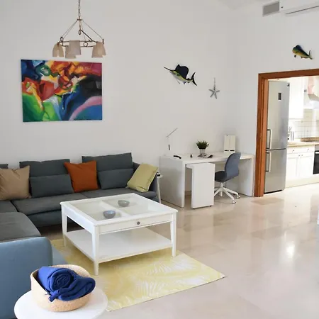 Villa Elsa Tauro Topaz *